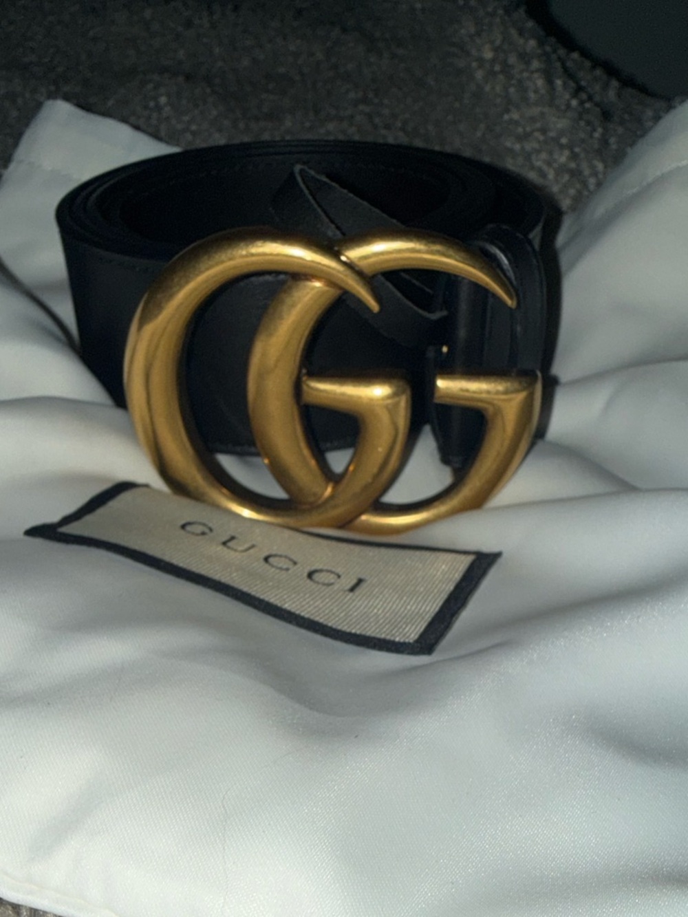 Gucci Women’s Black Leather Belt with Gold Double G Buckle Size 90.
